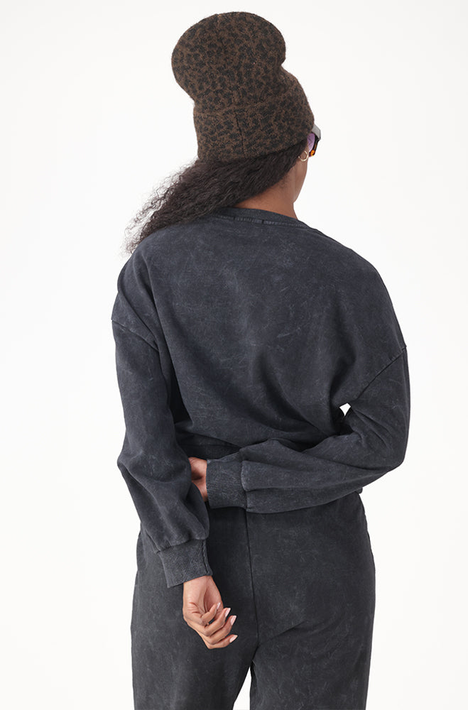AVA CREWNECK TOP