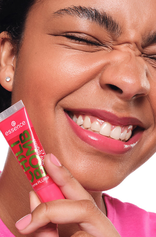 ESSENCE CHILI BOMB SHINY LIPGLOSS 01