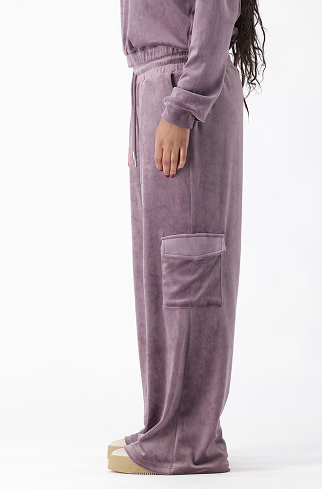Pxrge Trxxxper着用 YXNGBRATZ Velour Pants CAIA VELOUR CARGO WIDE LEG PANTS – Dunns
