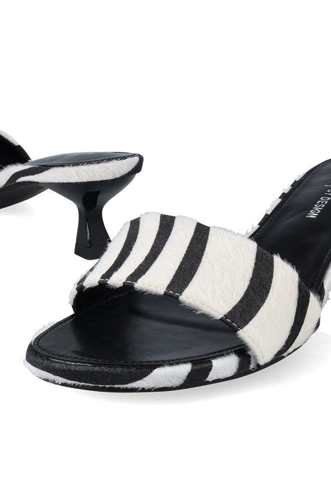 Katalina printed kitten heel