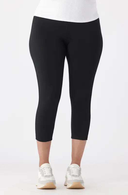 Dunns Clothing | Ladies | Danay Essential 3/4 Legging _ 149021 Black