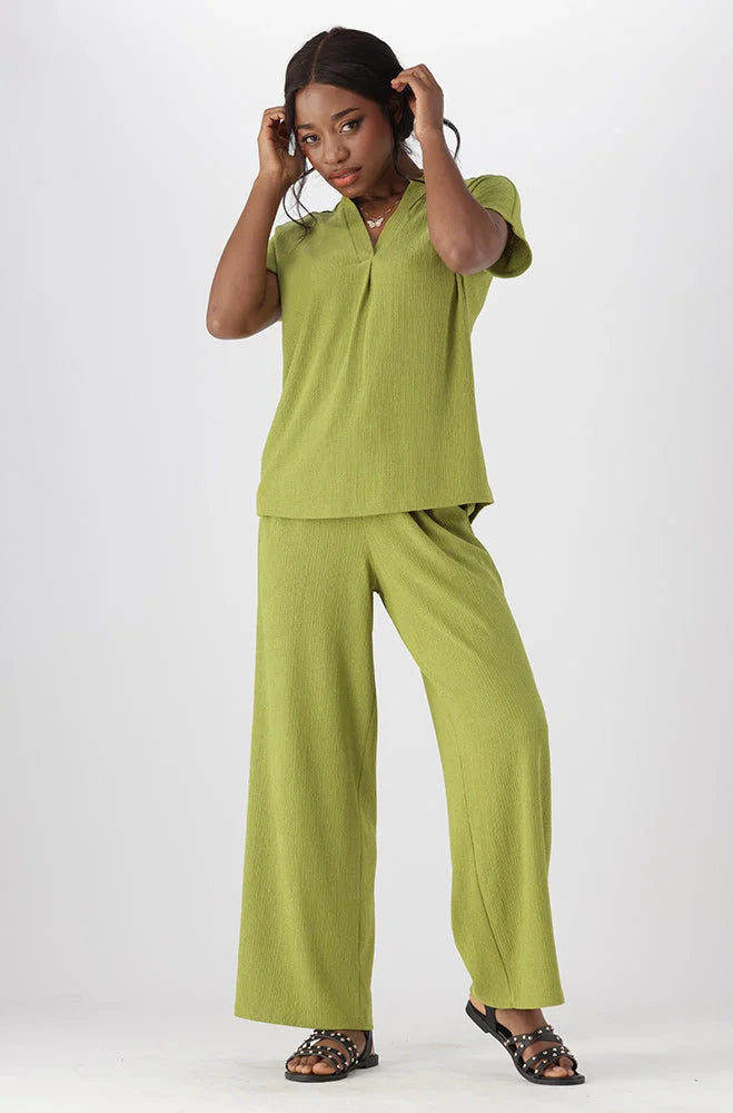 Dunns Clothing | Ladies | Edith Shortsleeve Portofino Top _ 151186 Green