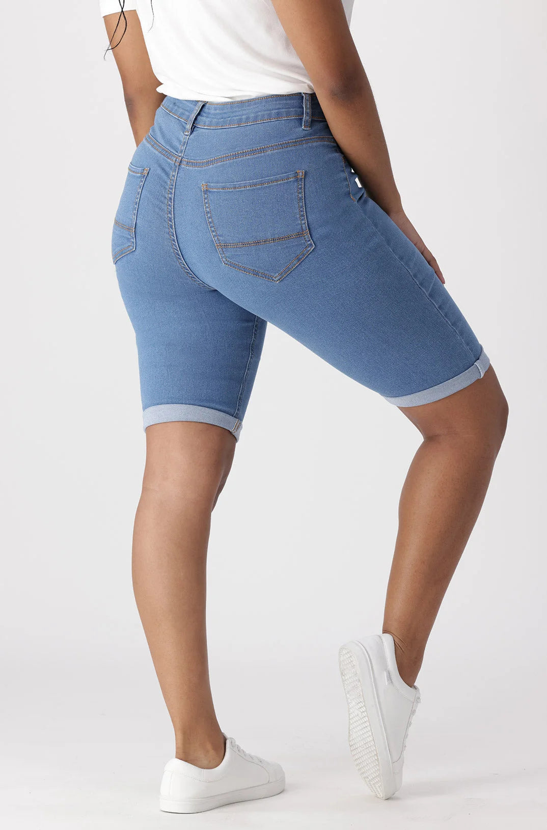 Dunns Clothing | Ladies | Jenner Bermuda Shorts _ 132957 Light Wash
