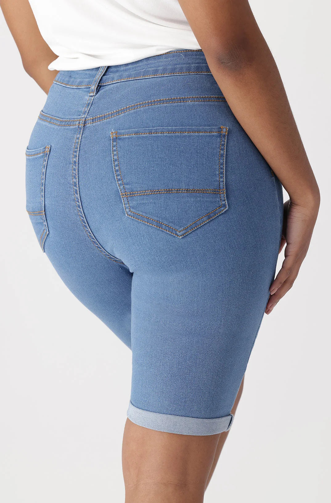 Dunns Clothing | Ladies | Jenner Bermuda Shorts _ 132957 Light Wash