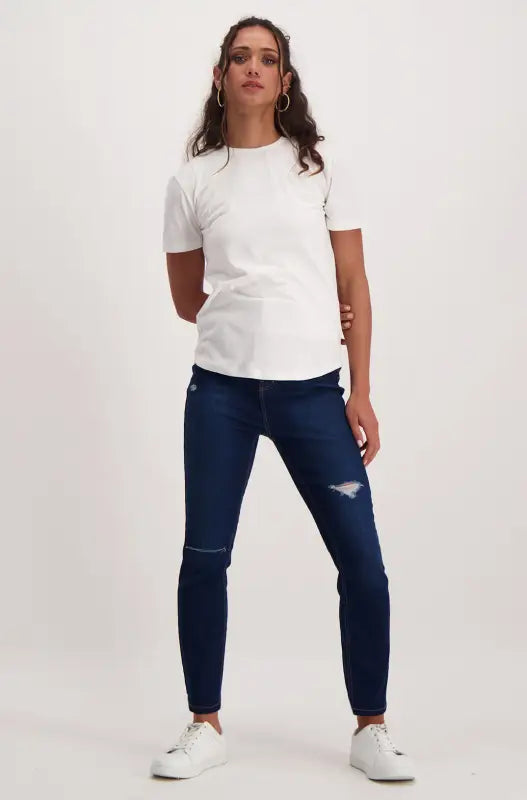 Dunns Clothing | Ladies | Leah Crew Neck Regular Fit Tee _ 140565 White