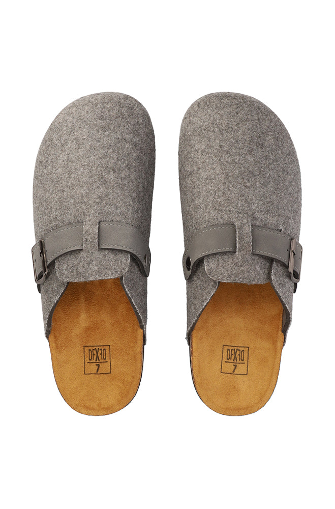 Mike felt slip in mule