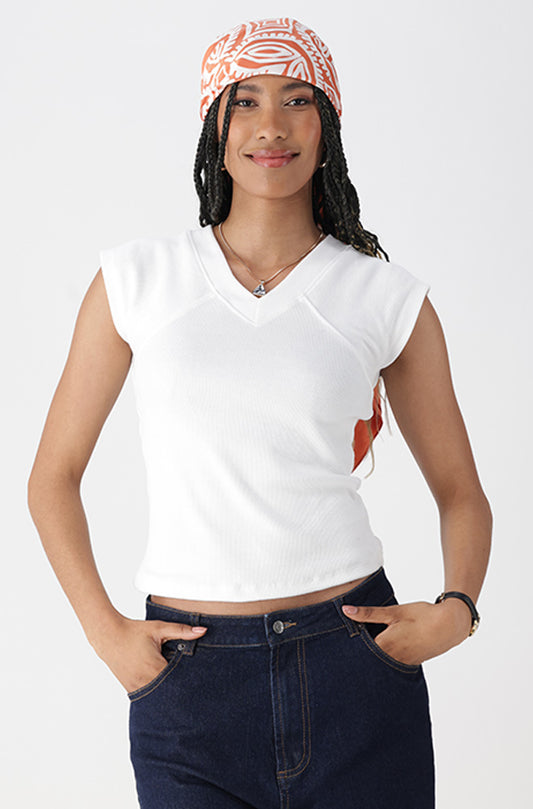 CYNTHIA RIB V NECK FITTED TOP